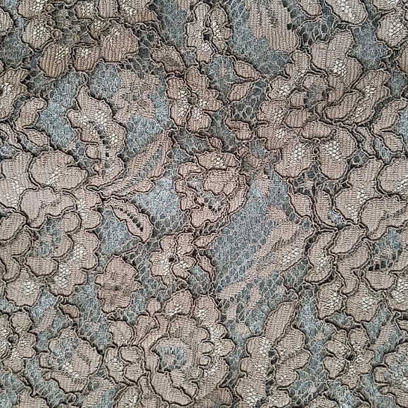 Loft Grey Lace Pencil Skirt - Picture 3 of 12